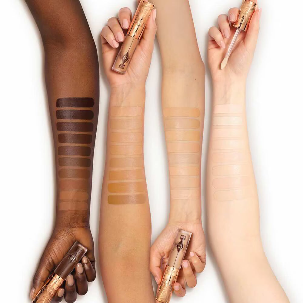 Airbrush Flawless Blur Concealer / Charlotte Tilbury