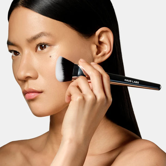 Foundation Brush / Haus Labs