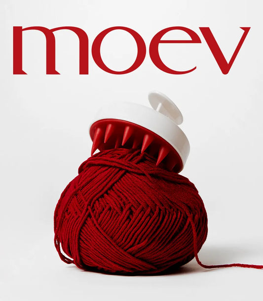 Scalp Massage Brush / Moev