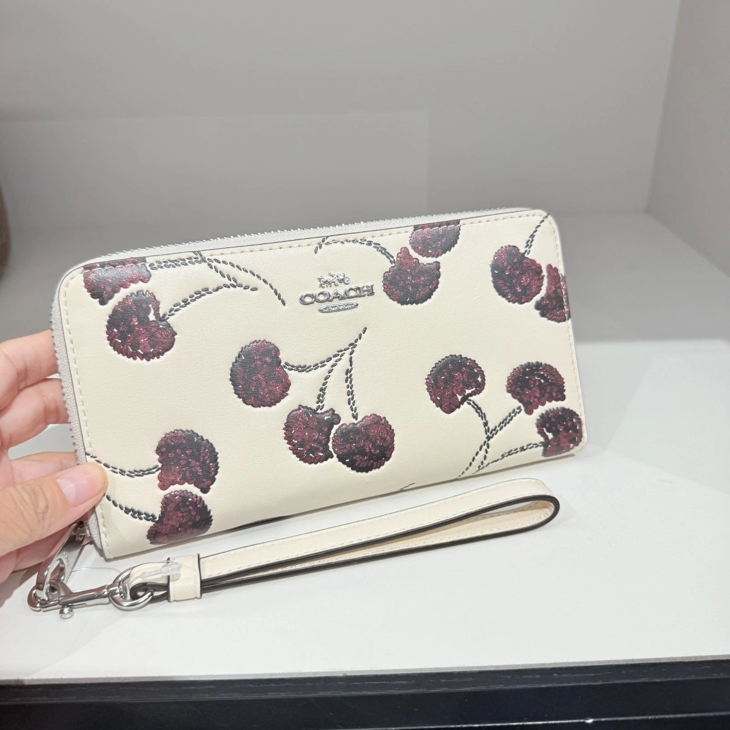 Long Zip Around Wallet Cherry Print / Coach