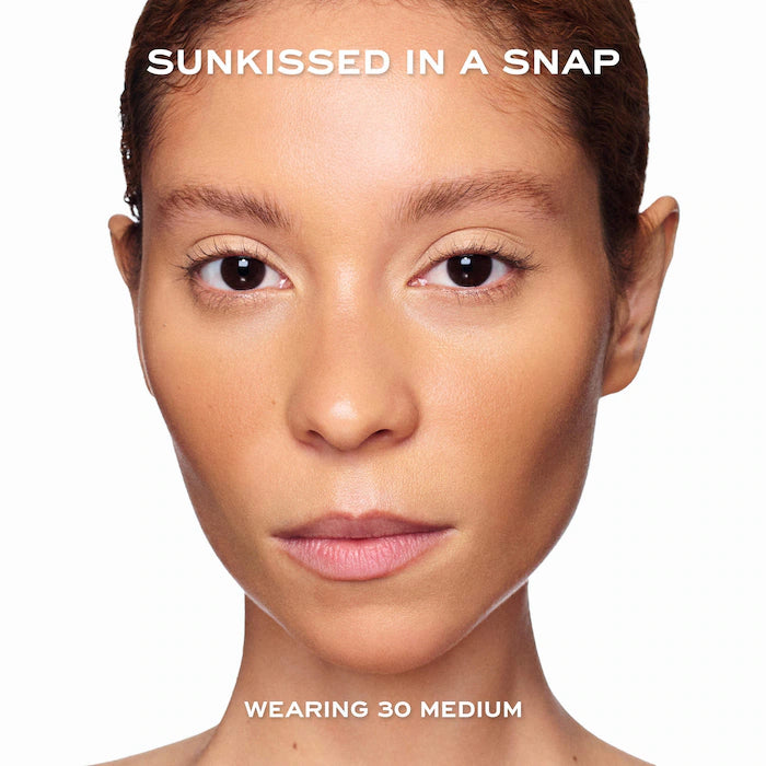 Legally Bronze Powder Bronzer / Marc Jacobs