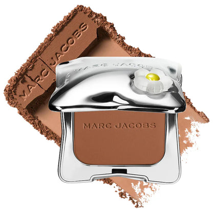 Legally Bronze Powder Bronzer / Marc Jacobs